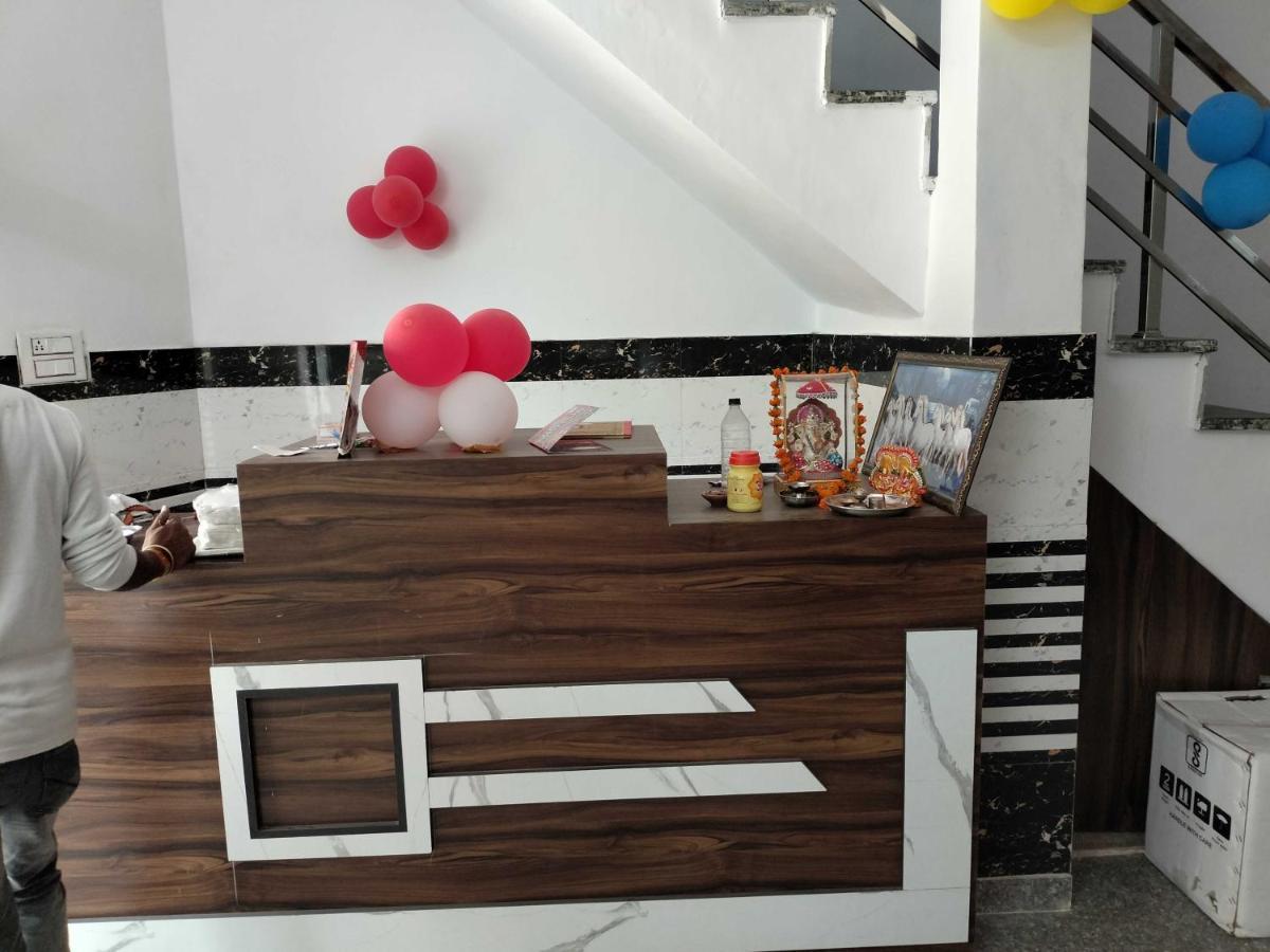 Hotel Oyo Shree G à Agra  Extérieur photo